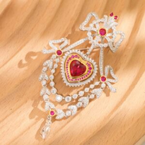 Royal-inspired Heart Brooch